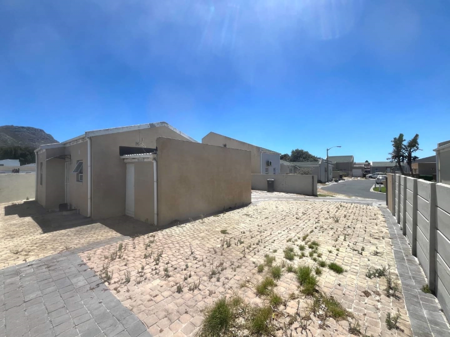 3 Bedroom Property for Sale in Costa Da Gama Western Cape